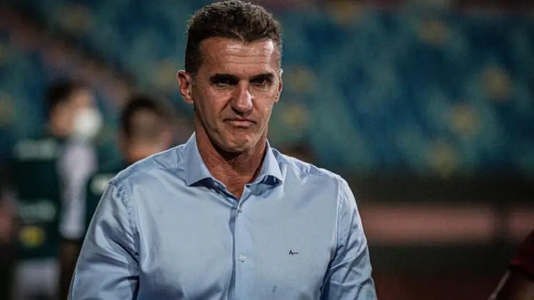 Mancini assume o Corinthians três anos após áudio que irritou alvinegros