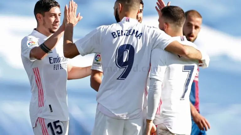 Real Madrid vence Huesca e assume liderança do Campeonato Espanhol