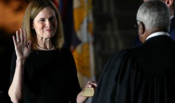 Amy Coney Barrett é confirmada à Suprema Corte