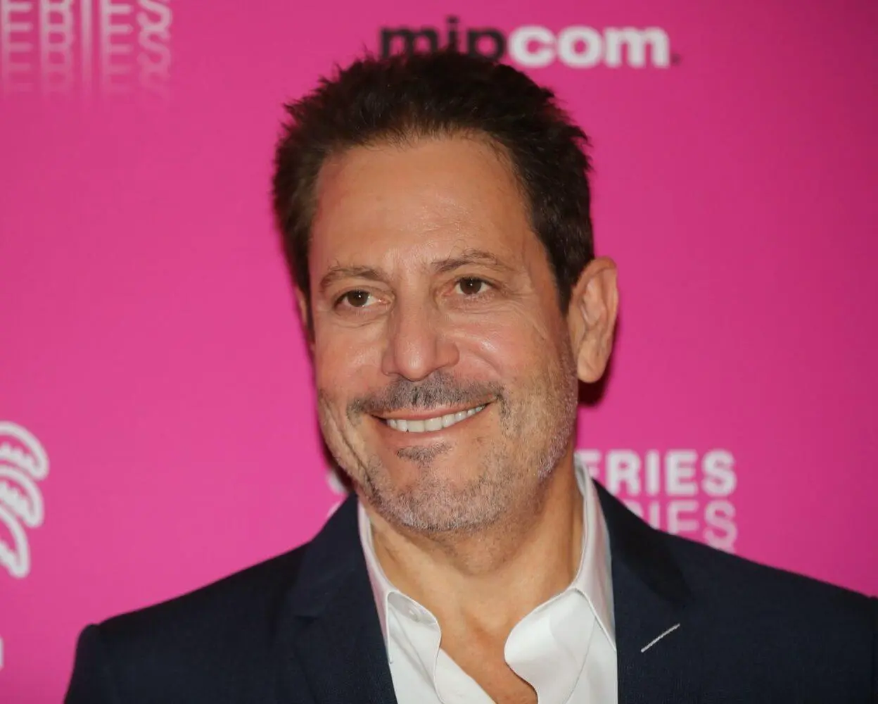 Criador de Emily em Paris