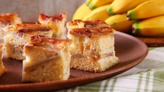 Bolo de banana: 5 receitas rápidas para fazer em casa