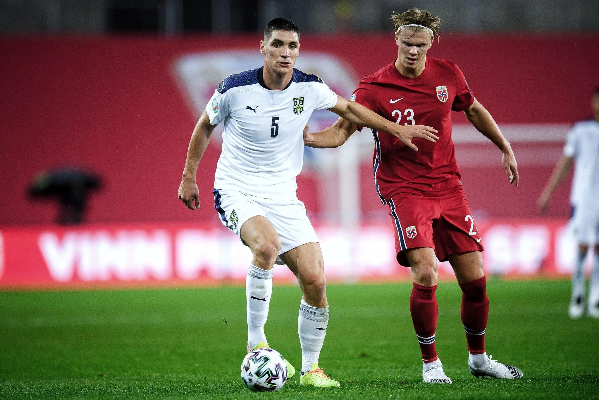 haaland e servia eliminatórias