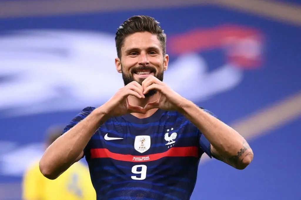 giroud em amistoso internacional