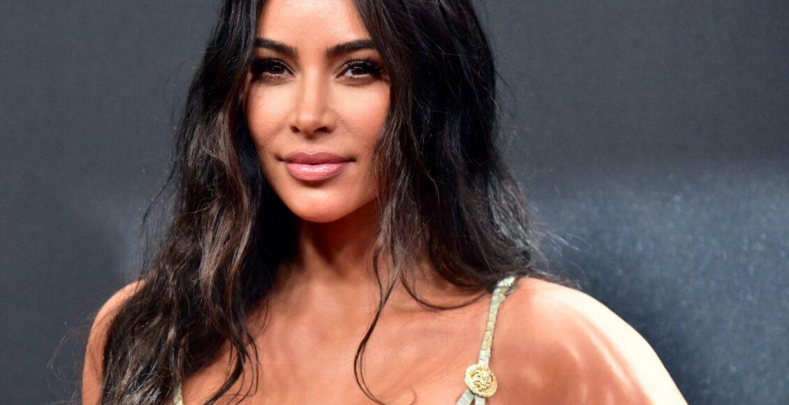 Kim Kardashian dá festa "humilde"