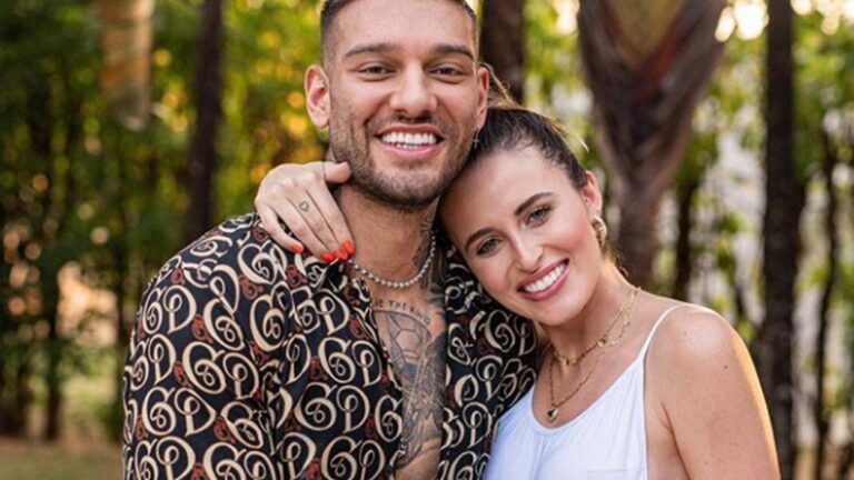 Lucas Lucco e Lorena Carvalho revelam sexo do bebê com balde de água