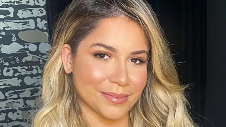 Golpistas tentam usar cartão de Marília Mendonça e cantora dá risada