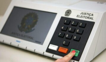 Foto mostra urna eletrônica para eleições 2020 - história da urna eletrônica