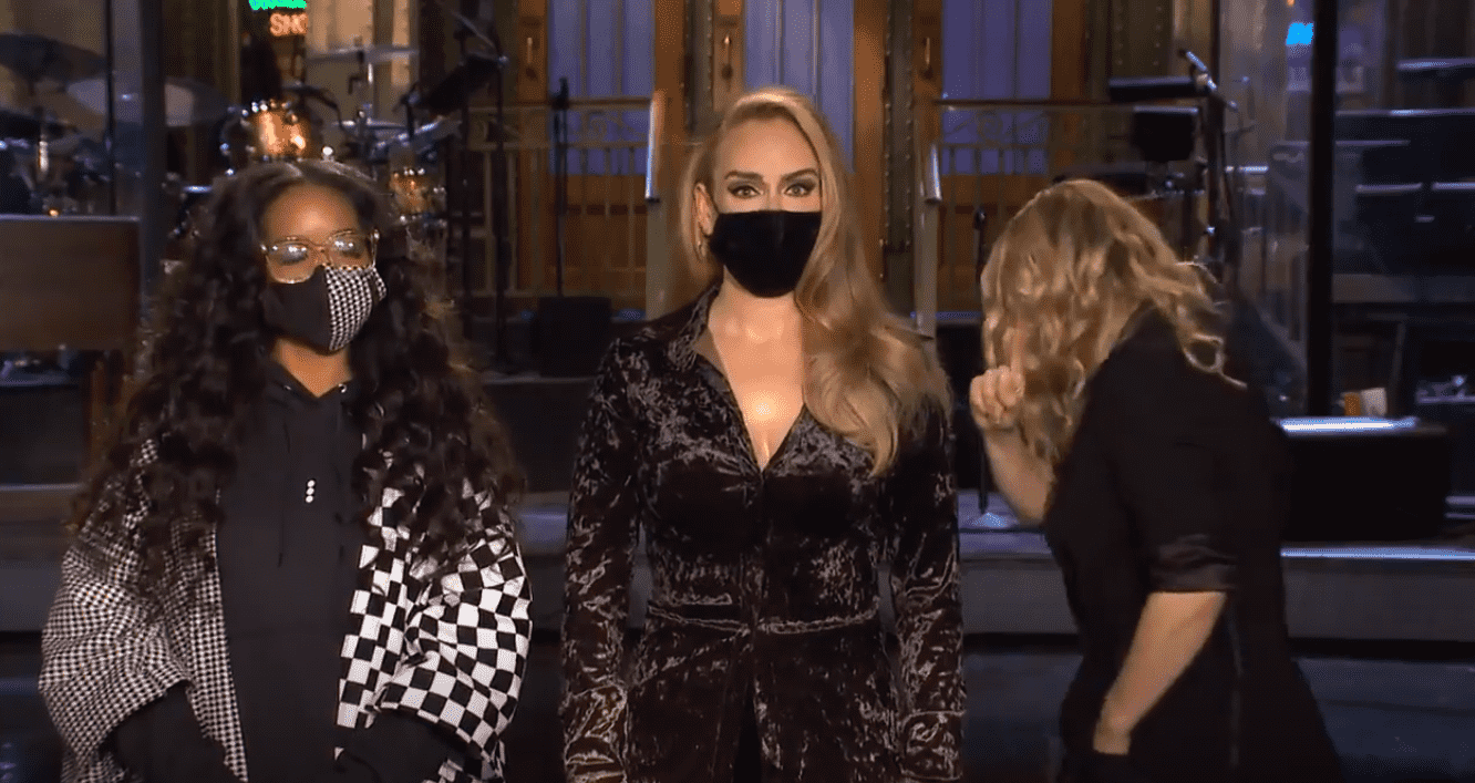 Adele surge magra em chamada do Saturday Night Live