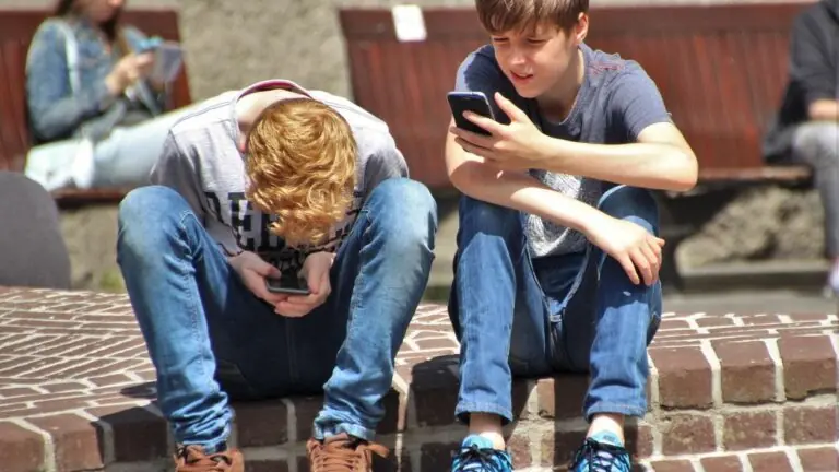 UE investiga Instagram sobre manipulação de dados de crianças