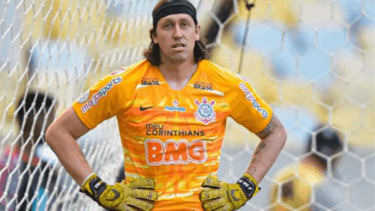 Cassio expulso, gol contra e derrota para o Ceará: Corinthians entra na zona de rebaixamento