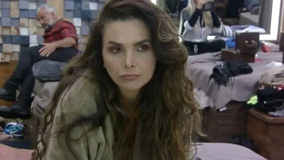 Enquete A Fazenda 12: Luiza Ambiel foi fofoqueira ou leal?