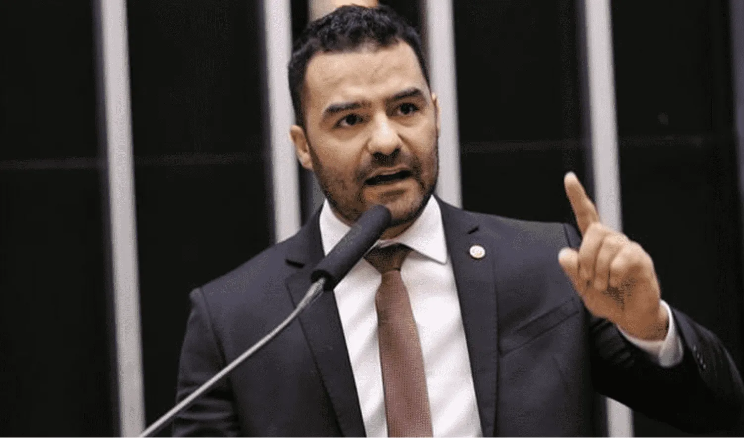 Foto mostra candidato à prefeitura de São Paulo, Arthur do Val "Mamãe Falei" sobre as eleições 2020