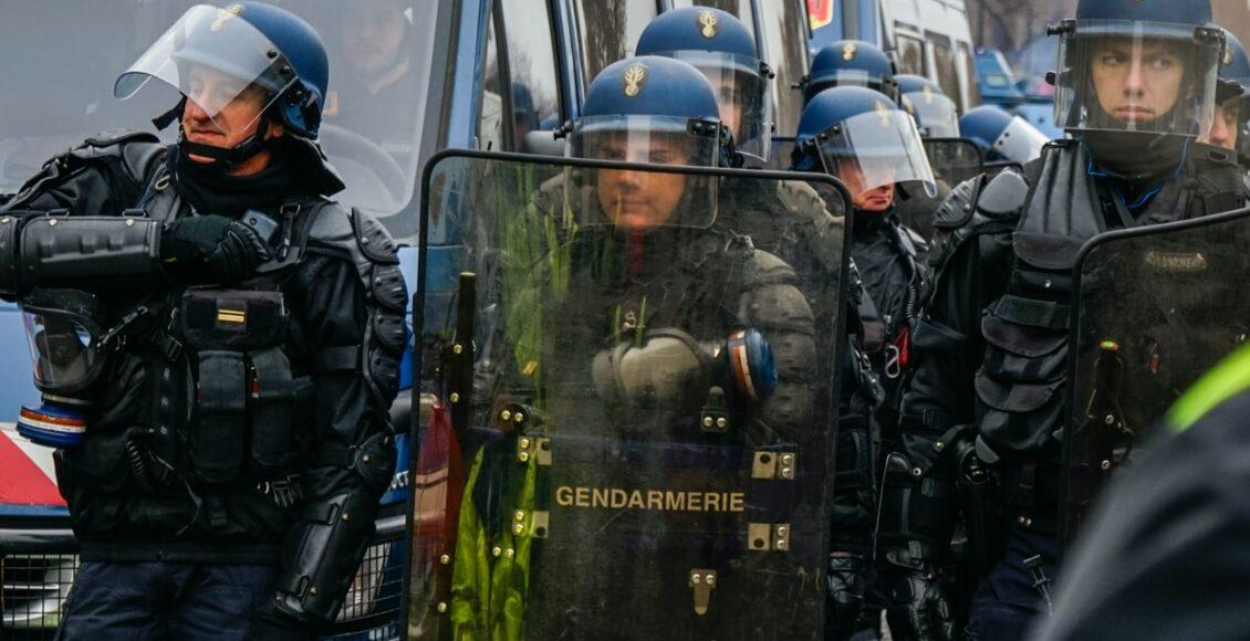 ataque terrorista no interior da França