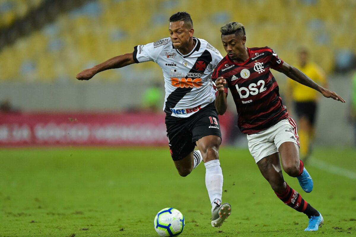 Vasco x Flamengo abrem a rodada do Brasileirão (Foto: Thiago Ribeiro/AGIF)