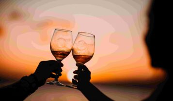 Confusão por vinho faz casal receber bebida avaliada em R$11 mil