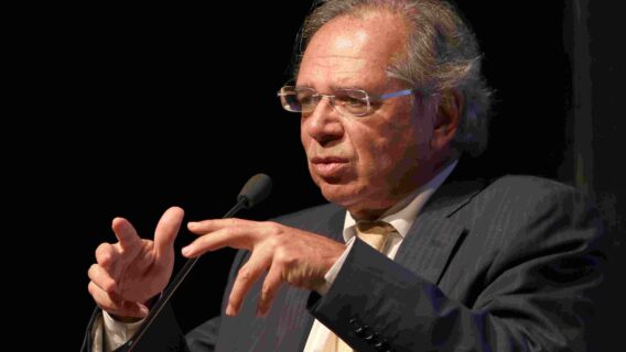 Auxílio emergencial: Paulo Guedes nega prorrogação para 2021