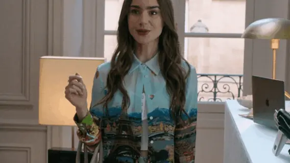 ‘Emily em Paris’: Roupas da personagem dão ‘match’ com nail arts