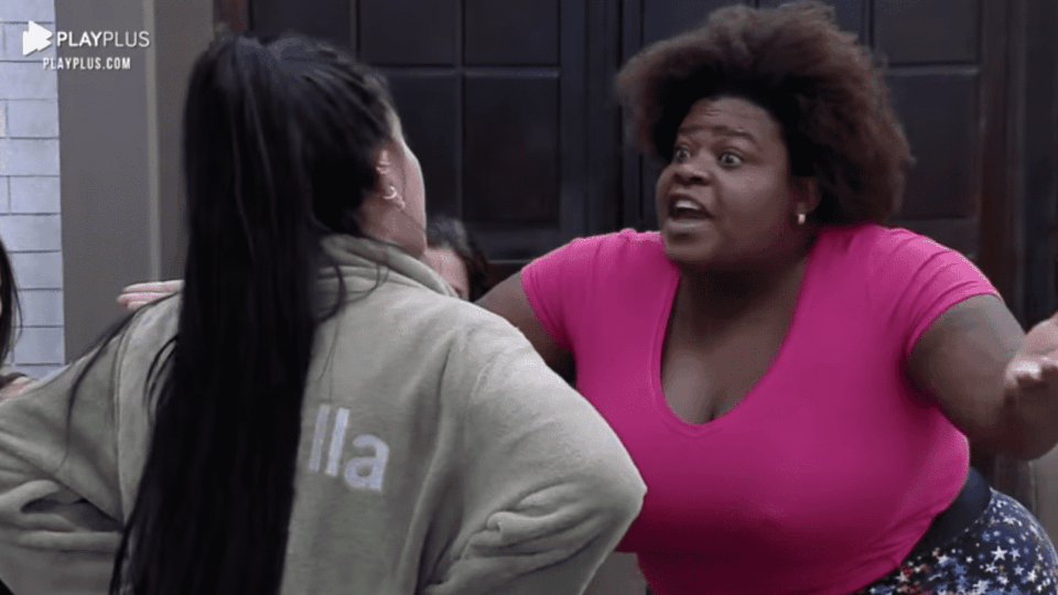 Jojo e Mirella discutiram. Enquete A Fazenda 2020