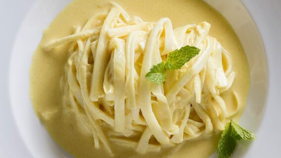 Espaguete de Pupunha é saudável e ajuda a emagrecer. Confira 3 receitas