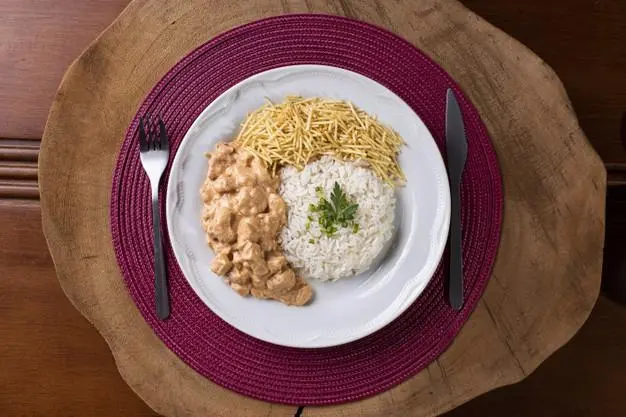 estrogonofe de frango