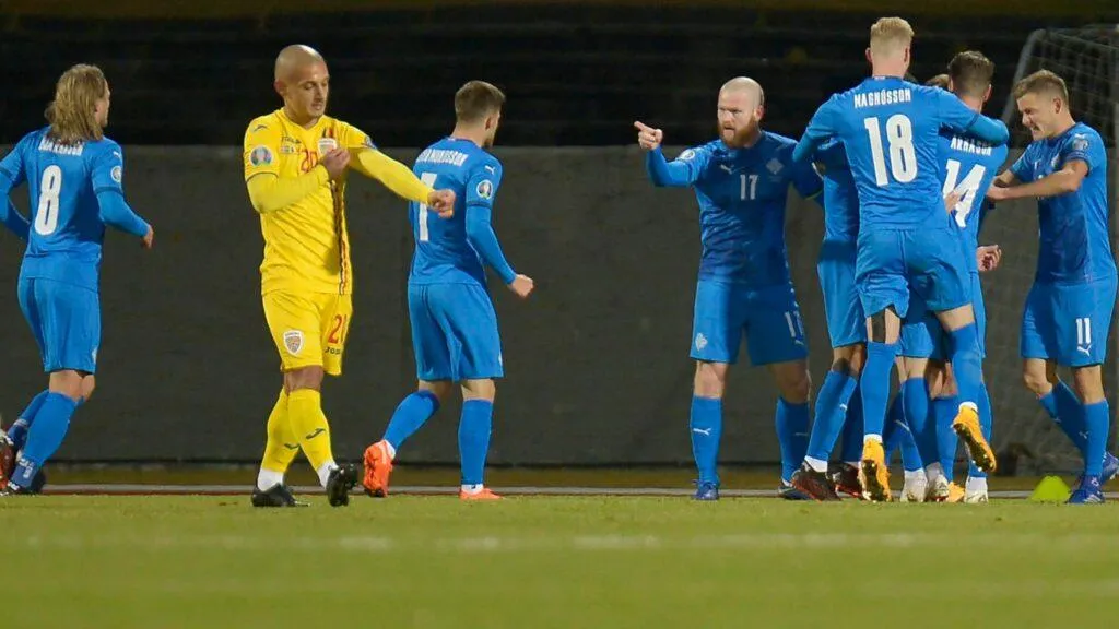 islandia e romenia