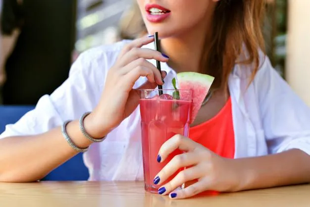 com melancia se faz suco detox