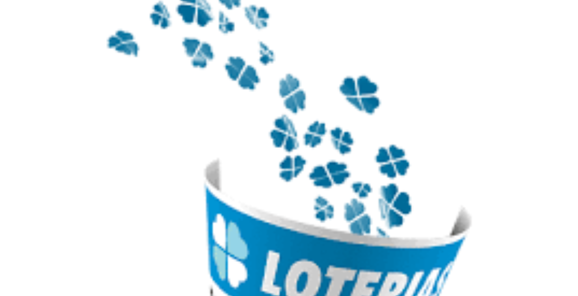 Loteria Federal - Diversos trevos azuis de quatros folhas saindo de um volante simulando o da Loteria Federal
