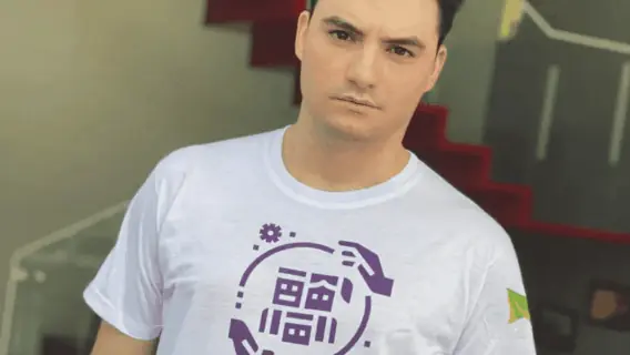 Felipe Neto pede desculpas ao MTST por piadas feitas no passado