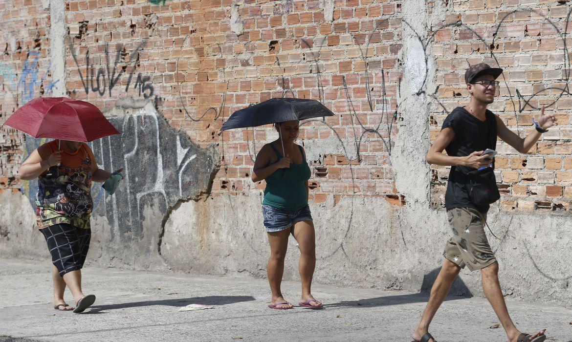 Onda de calor atinge o clima do Rio de Janeiro. Foto: Fernando Frazão/Agência Brasil