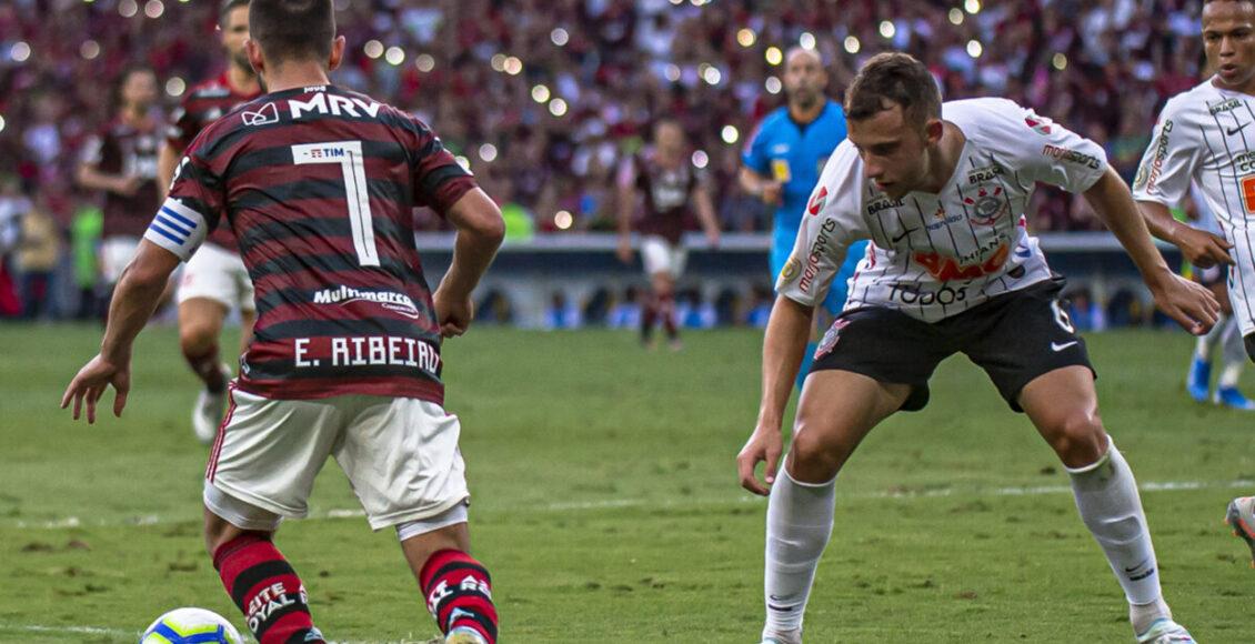 Corinthians e Flamengo se enfrentam pelo Brasileirão