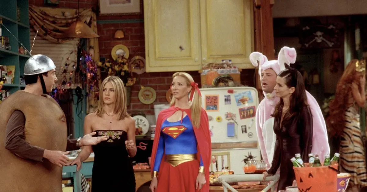Imagem mostra episódio de Halloween da série Friends