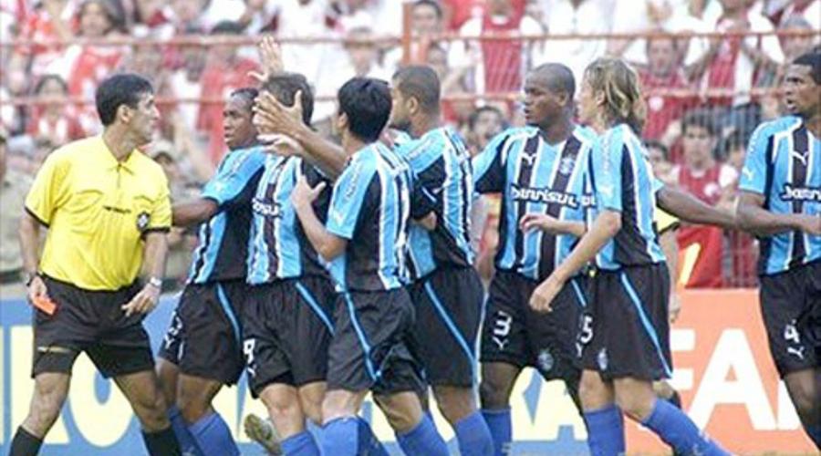 Grêmio na batalha dos aflitos pela série b de 2005