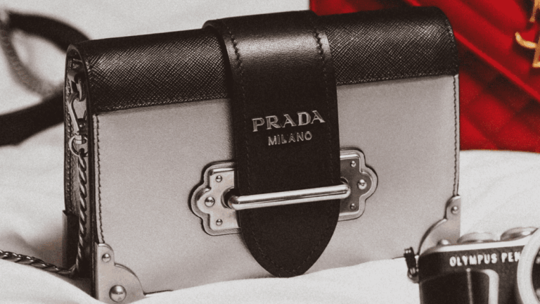 Investir em bolsa de grife para diversificar pode valer a pena?