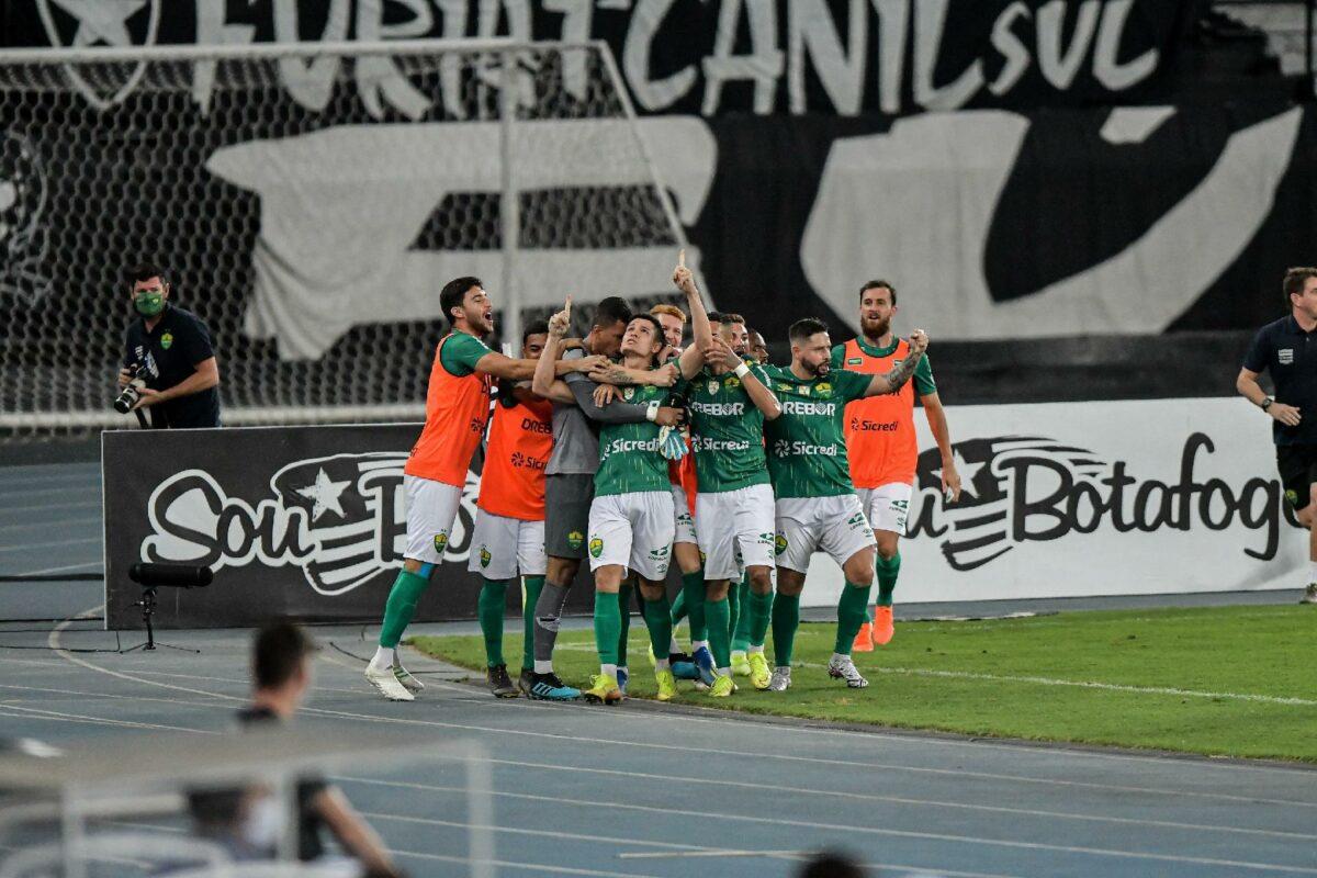 Cuiabá carrega vantagem do empate para duelo de volta da Copa do Brasil