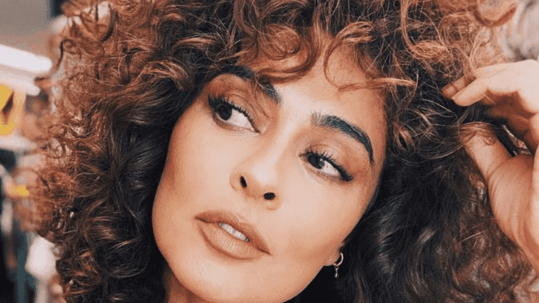 Transição capilar das famosas inspira autoaceitação das mulheres