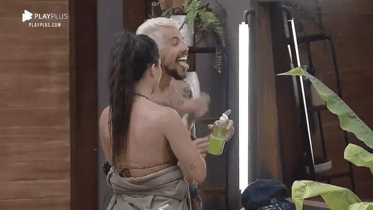 A Fazenda 2020: Pela 2ª vez, peões bebem álcool em gel e levam punição