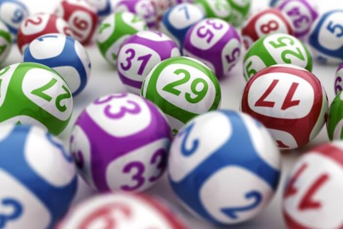 Resultado do Super Sete - diversas bolas numeradas