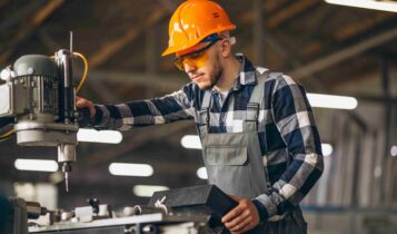 Setor industrial é o que pode puxar as contratações temporárias para este final de ano