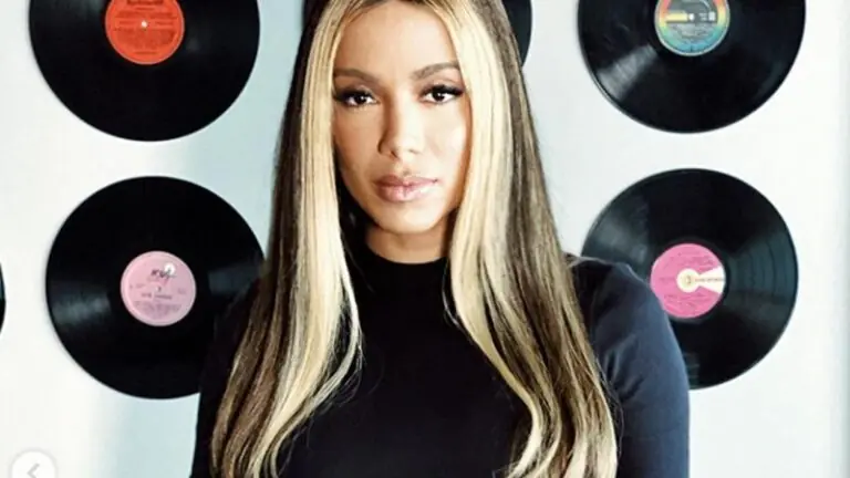 Mecha frontal: moda dos anos 90 volta com tudo