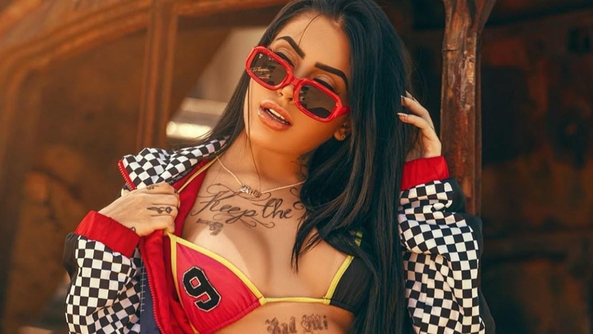 MC Mirella, participante de A Fazenda 2020