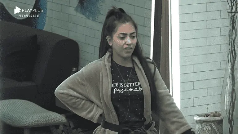 A Fazenda 2020: Mirella confronta Raissa e dispara: ‘você é tonta’