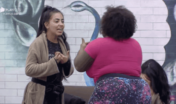 Mirella e Jojo discutem em A Fazenda 12