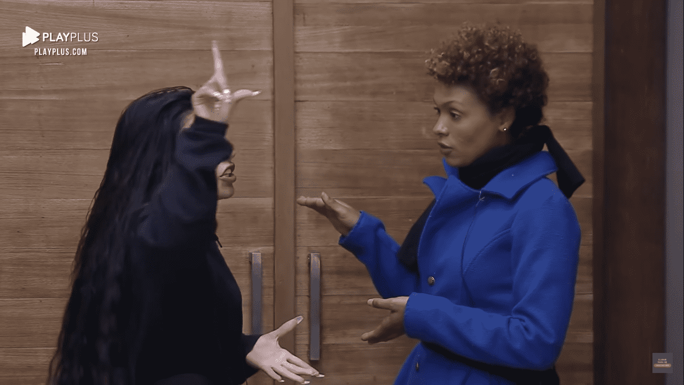 MC Mirella e Lidi Lisboa discutem em A Fazenda 12