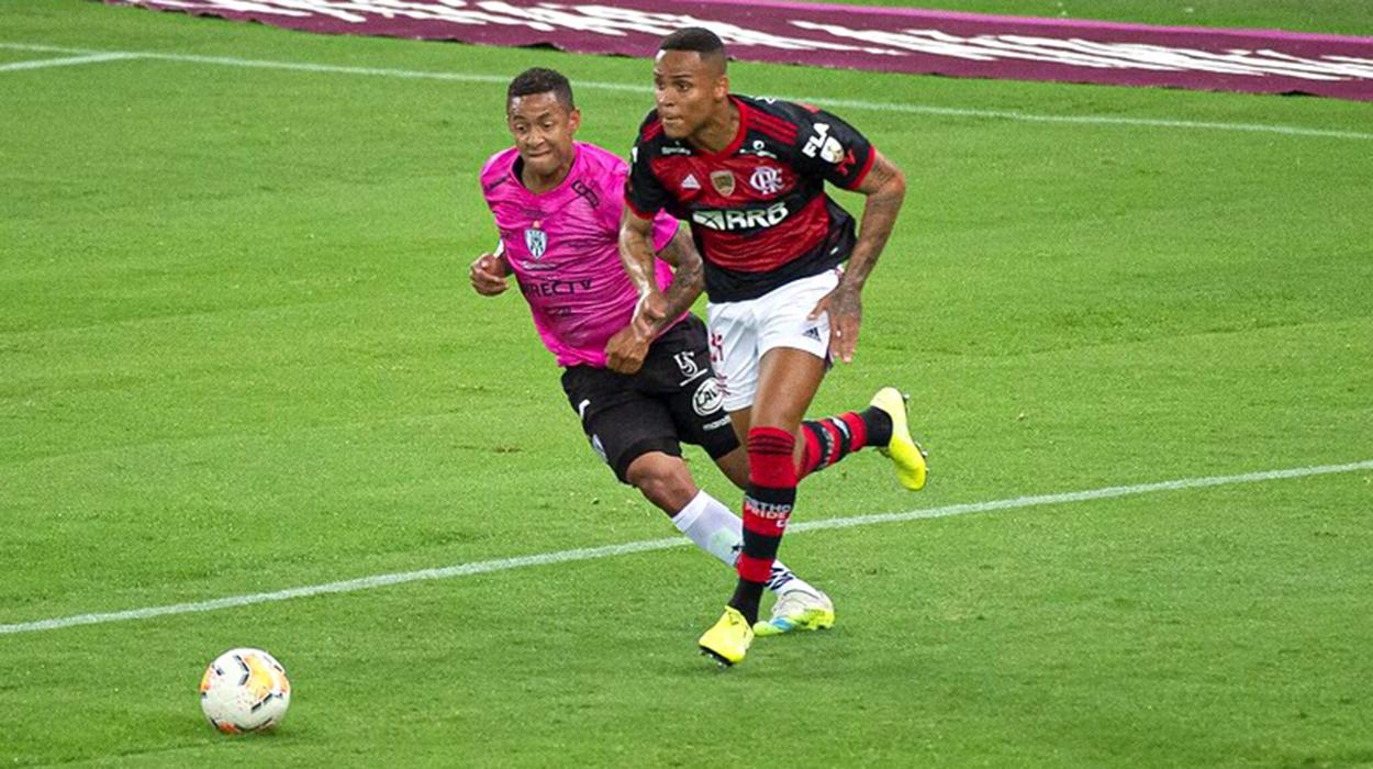 Natan, zagueiro do Flamengo