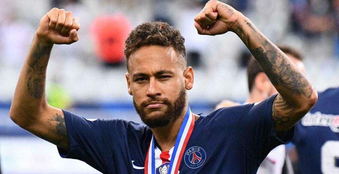 Neymar comemorando, um dos jogadores com maior salário