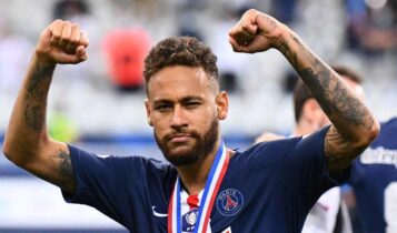 Neymar comemorando, um dos jogadores com maior salário