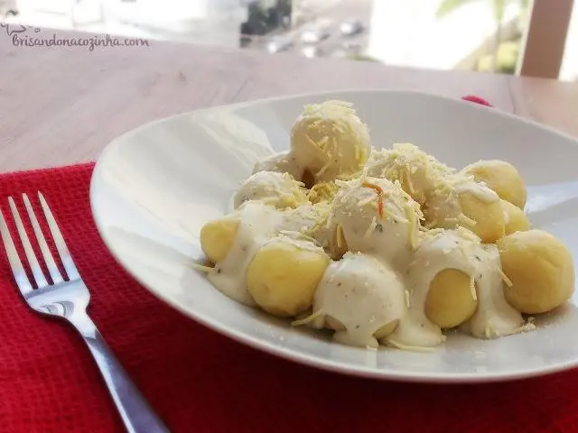 molho quatro queijos