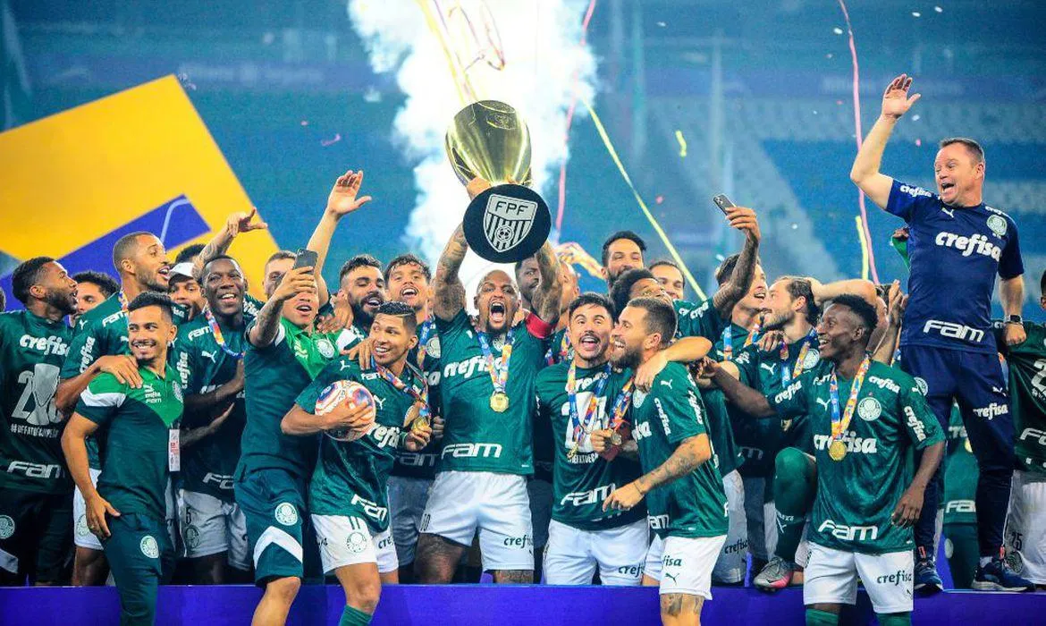 Campeão na temporada passada, Palmeiras busca seu segundo título seguido no Estadual