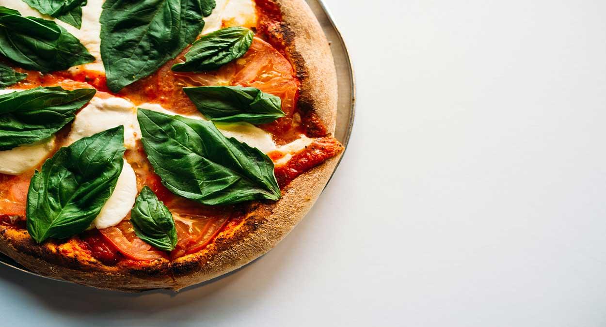mais de 10 receitas de pizza fit