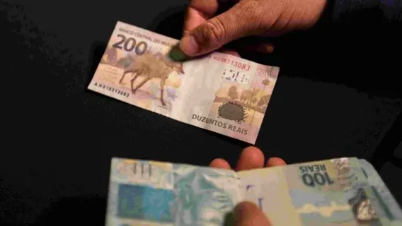 Defensoria Pública vai à Justiça para retirar notas de R$ 200 de circulação